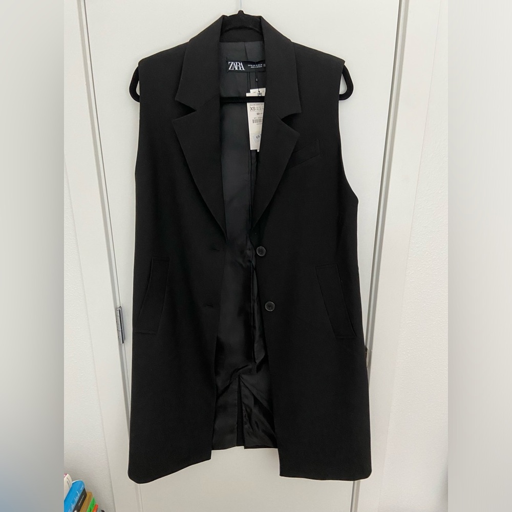 ZARA black long vest. Size XS. NWT.